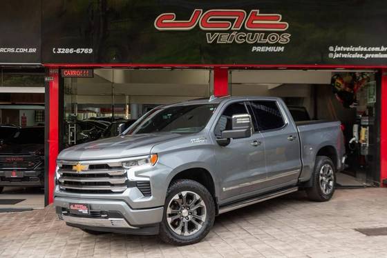 CHEVROLET SILVERADO 5.3 V8 GASOLINA 1500 HIGH COUNTRY 4X4 AUTOMÁTICO CHEVROLET SILVERADO 5.3 V8 GASOLINA 1500 HIGH COUNTRY 4X4 AUTOMÁTICO